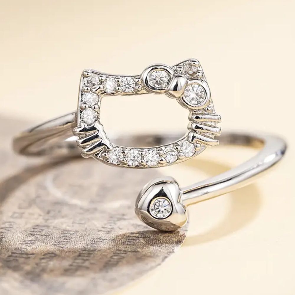 Hello Kitty Ring. New. - Picture 4 of 5